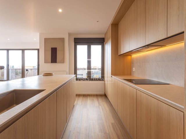 3 quarto Apartamento para venda em Madrid cidade com piscina garagem - 1 630 000 € (Ref: 9797427)