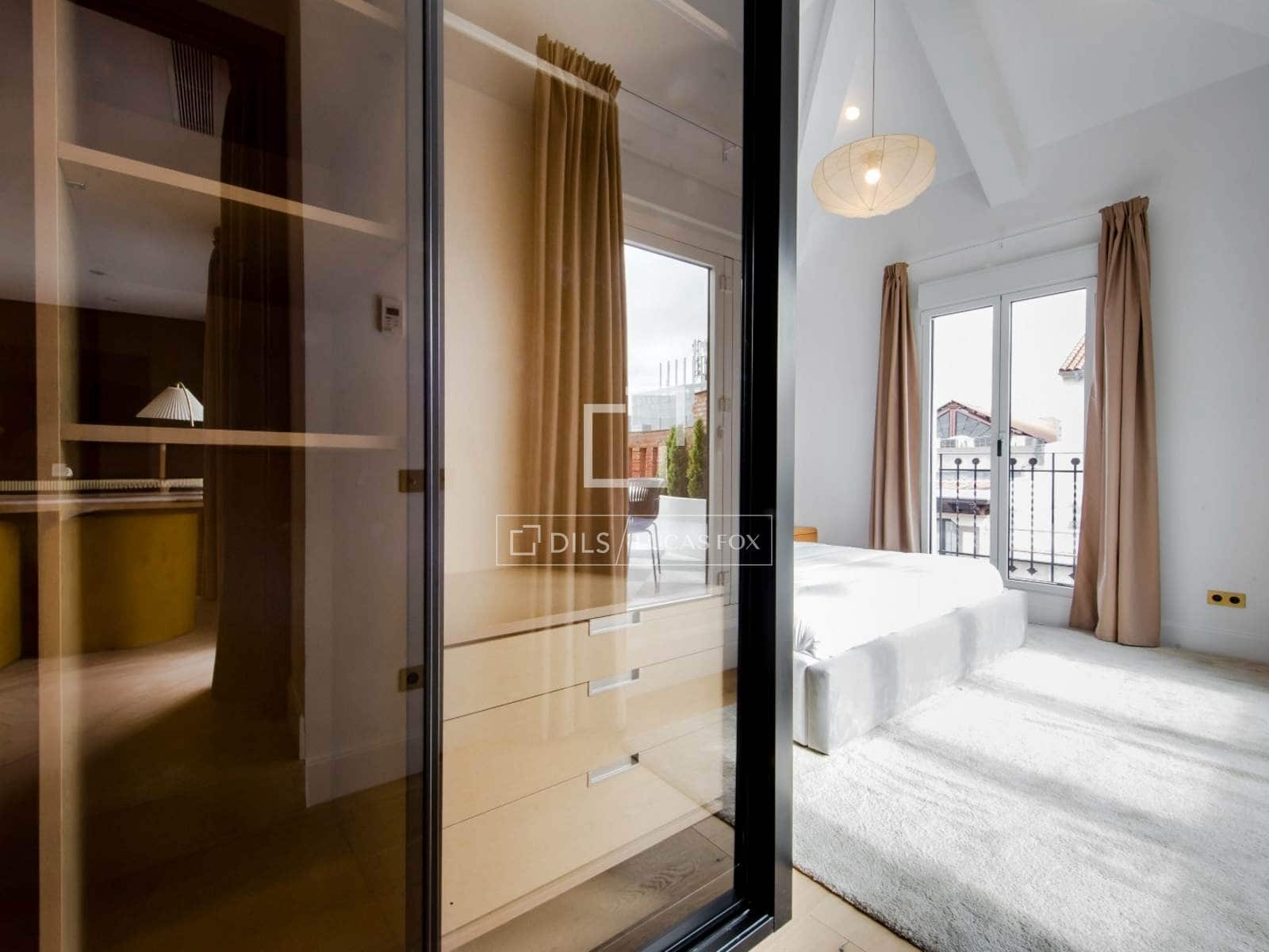 Penthouse de 2 chambres à louer à Madrid ville - 10 000 € (Ref: 9797428)