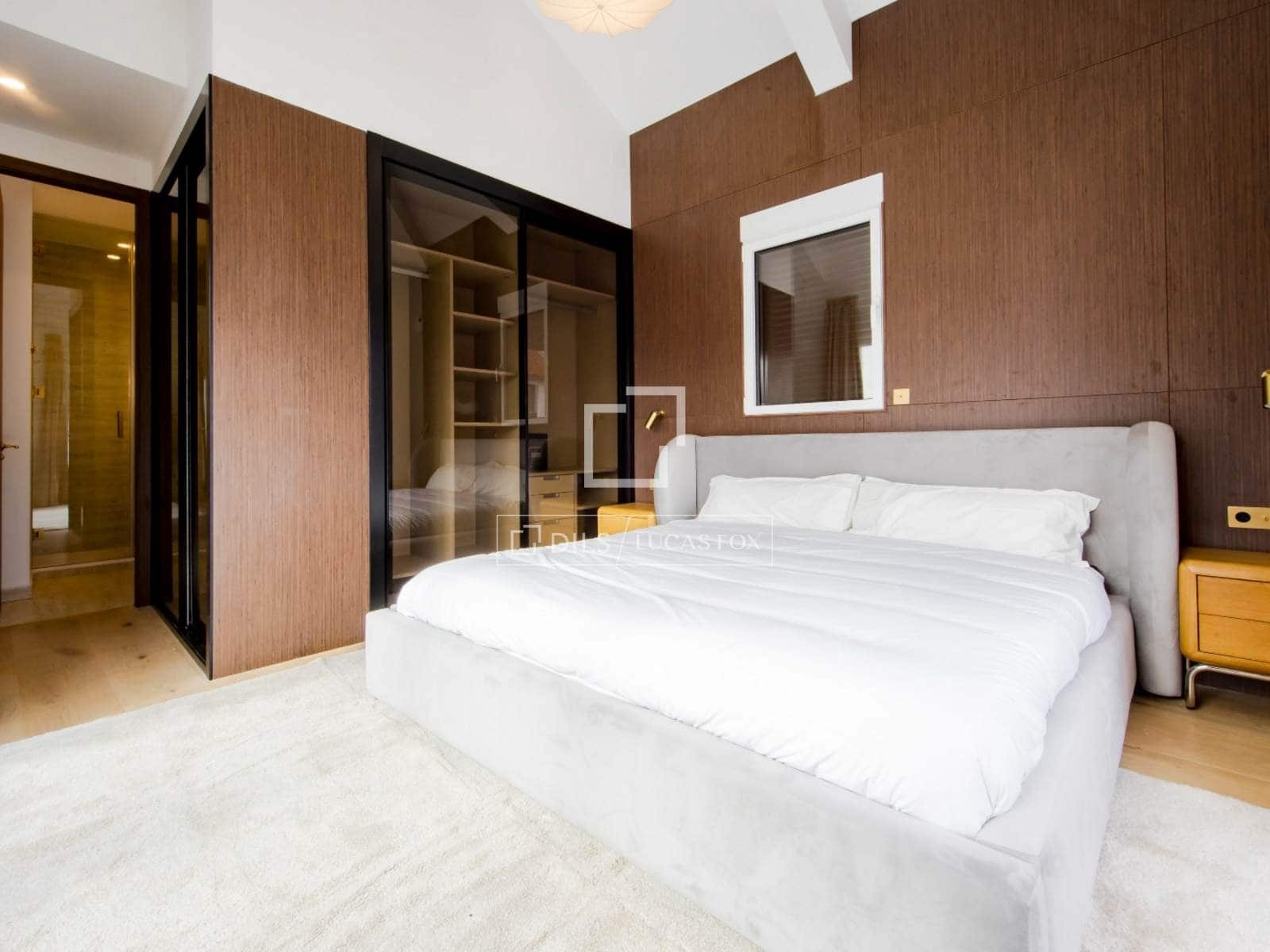 Penthouse de 2 chambres à louer à Madrid ville - 10 000 € (Ref: 9797428)