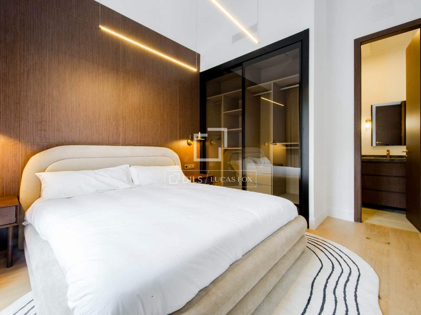 Penthouse de 2 chambres à louer à Madrid ville - 10 000 € (Ref: 9797428)