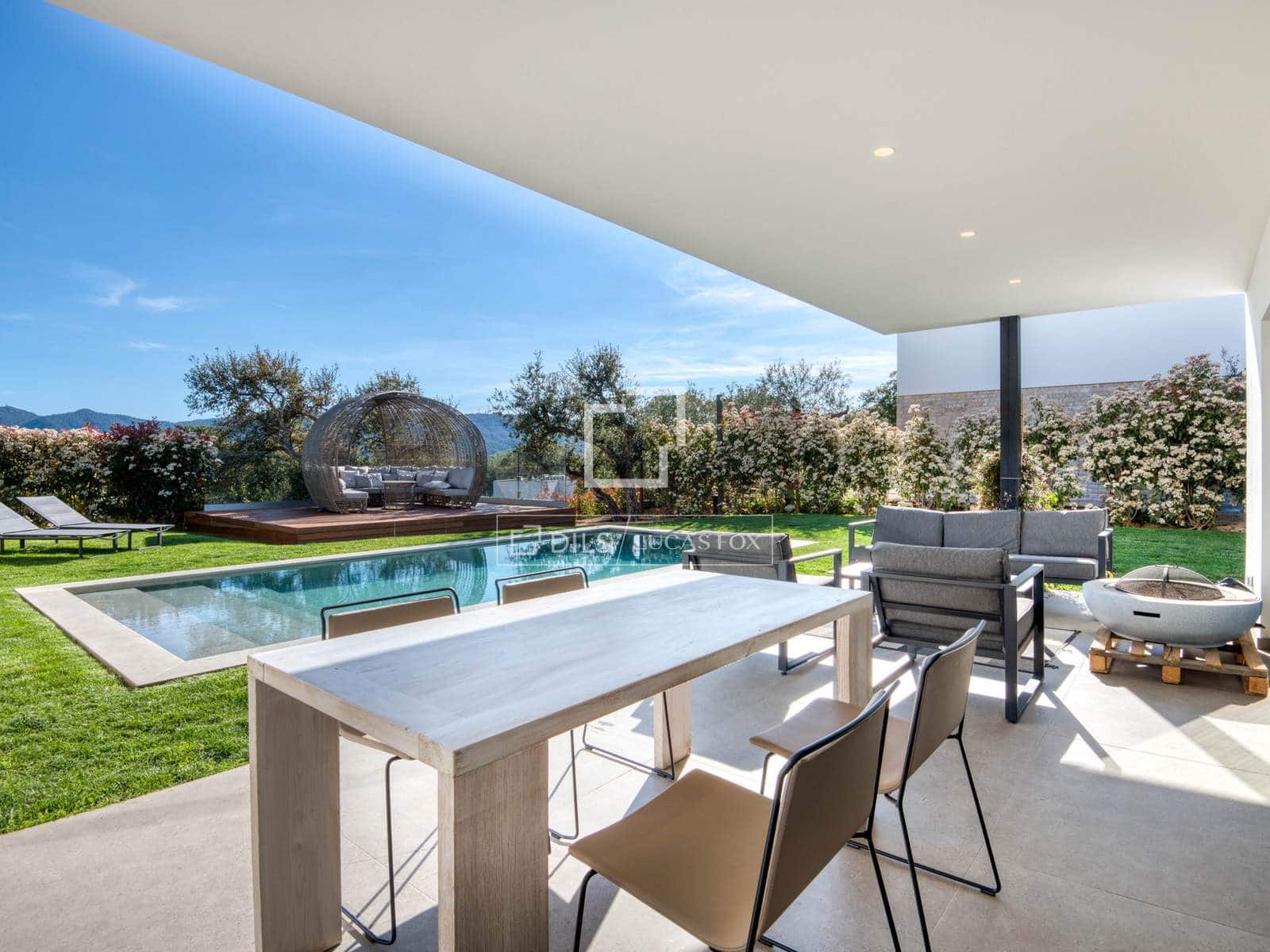 5 sypialnia Willa na sprzedaż w Santa Cristina d'Aro z basenem garażem - 2 325 000 € (Ref: 9797429)