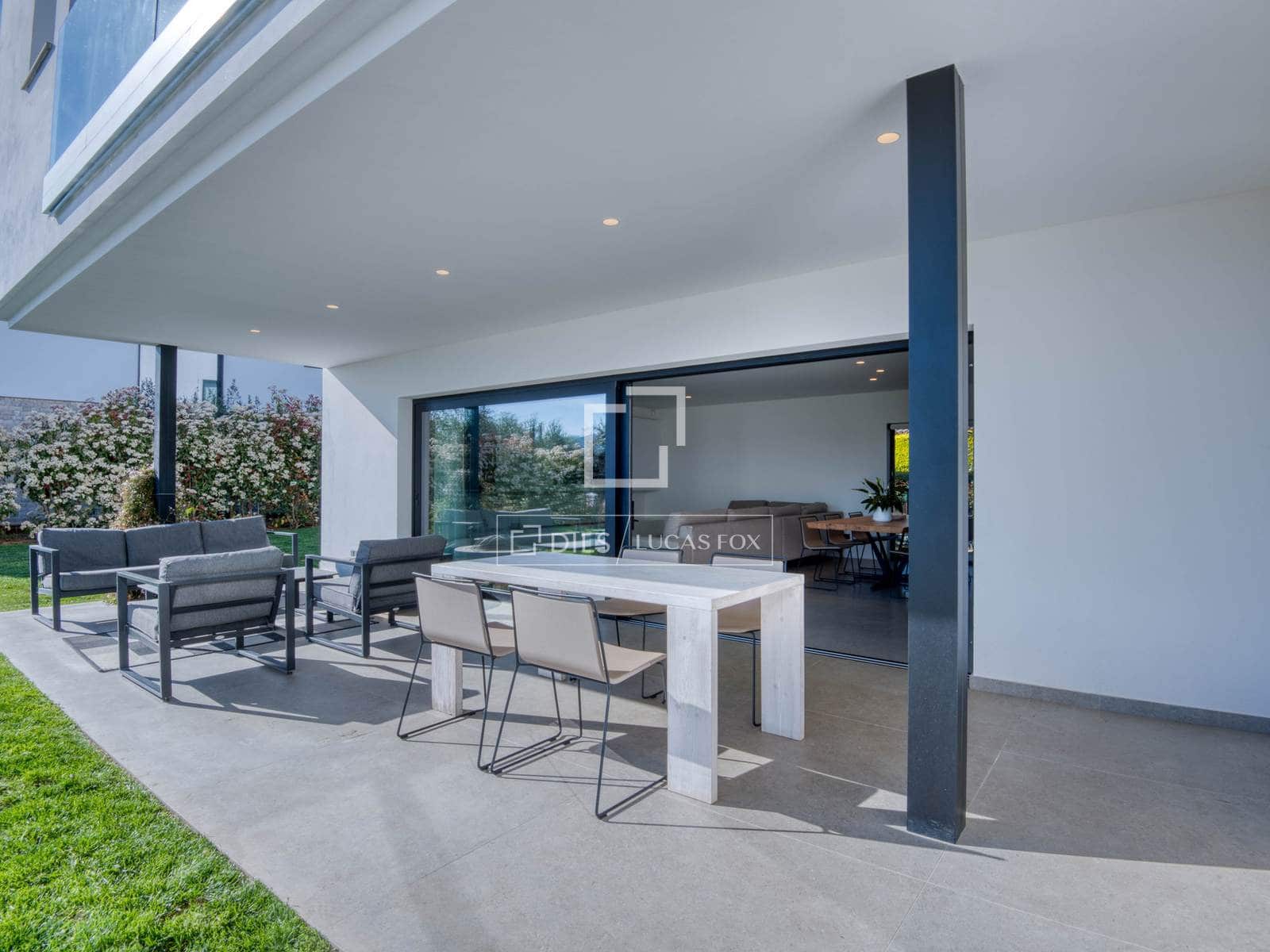 5 sypialnia Willa na sprzedaż w Santa Cristina d'Aro z basenem garażem - 2 325 000 € (Ref: 9797429)