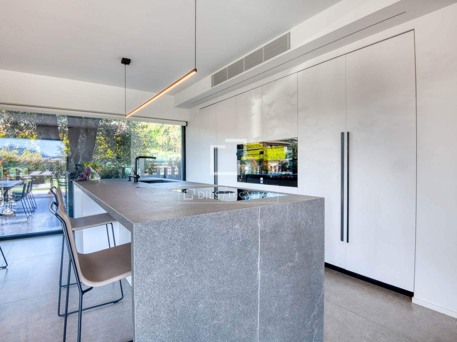 5 sypialnia Willa na sprzedaż w Santa Cristina d'Aro z basenem garażem - 2 325 000 € (Ref: 9797429)