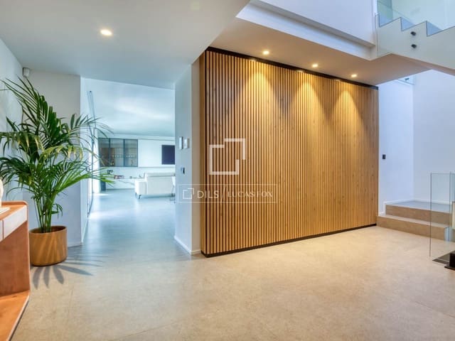 5 sypialnia Willa na sprzedaż w Santa Cristina d'Aro z basenem garażem - 2 325 000 € (Ref: 9797429)