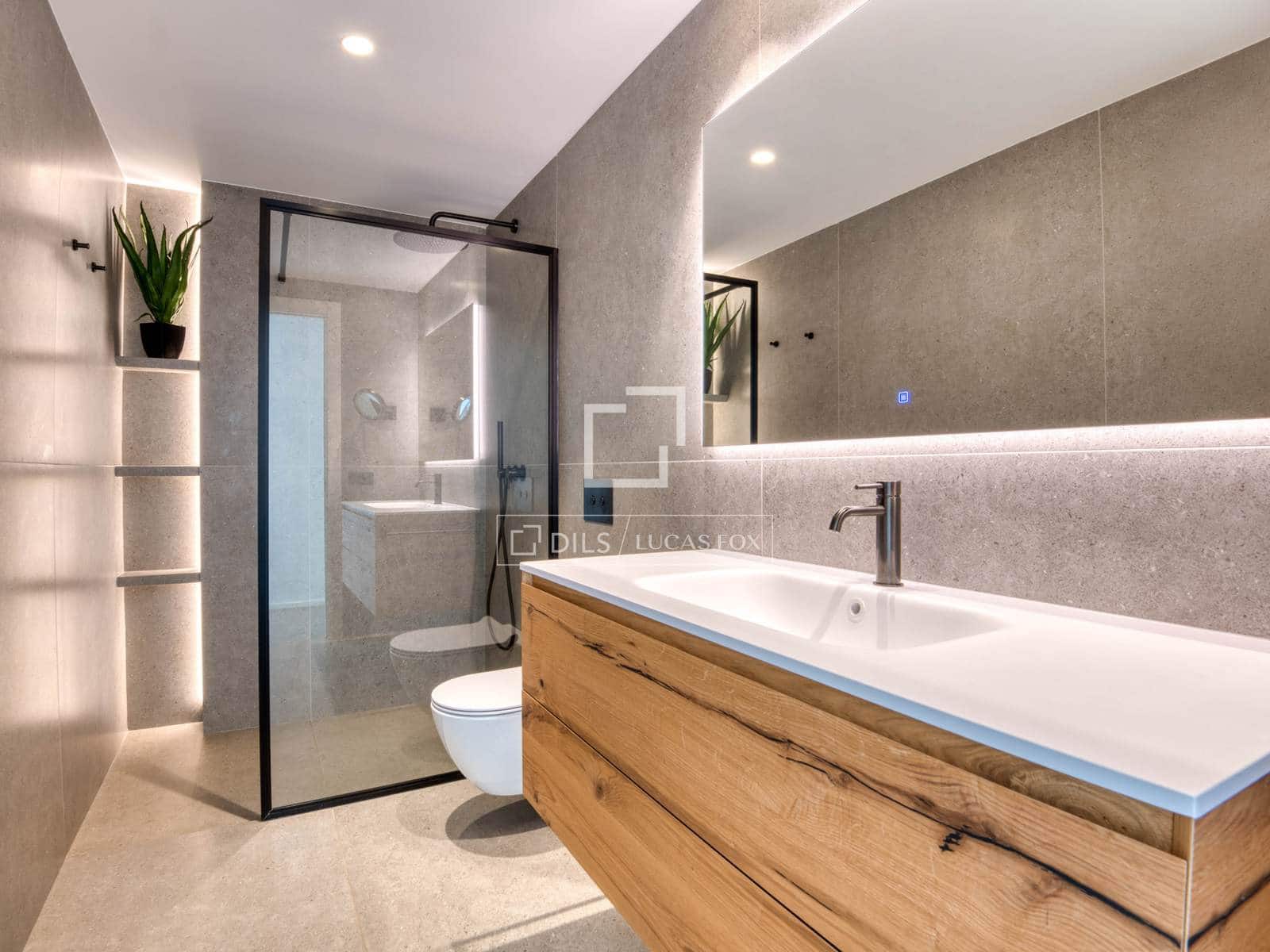 5 sypialnia Willa na sprzedaż w Santa Cristina d'Aro z basenem garażem - 2 325 000 € (Ref: 9797429)