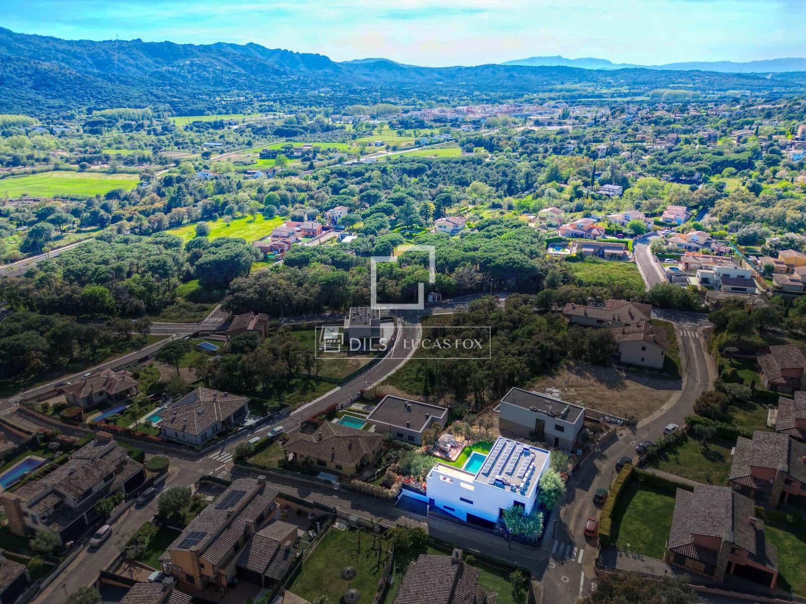 5 sypialnia Willa na sprzedaż w Santa Cristina d'Aro z basenem garażem - 2 325 000 € (Ref: 9797429)