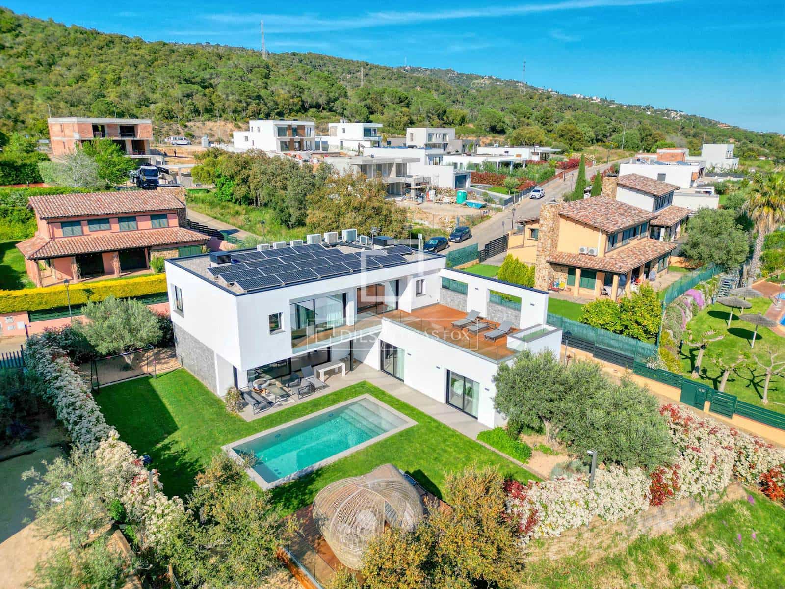 5 sypialnia Willa na sprzedaż w Santa Cristina d'Aro z basenem garażem - 2 325 000 € (Ref: 9797429)