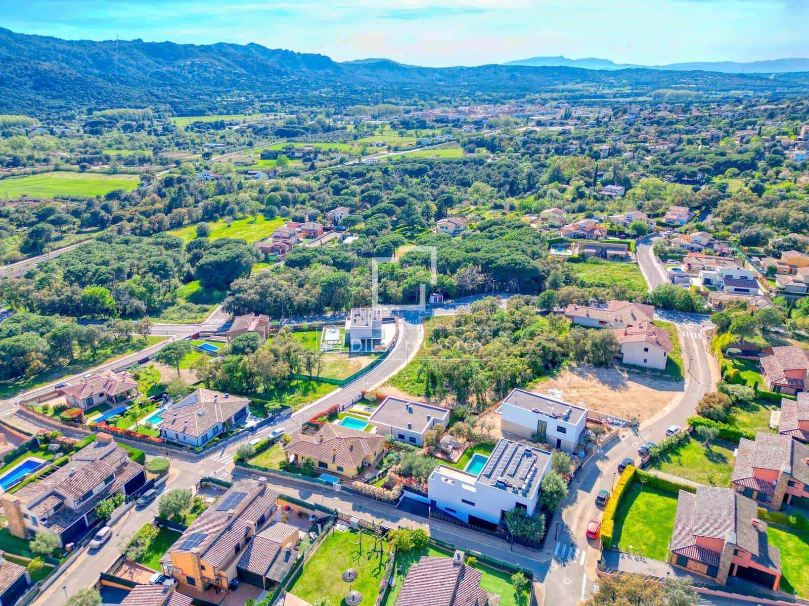 5 sypialnia Willa na sprzedaż w Santa Cristina d'Aro z basenem garażem - 2 325 000 € (Ref: 9797429)