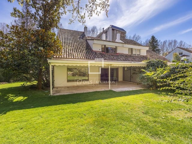 6 sypialnia Willa na sprzedaż w Miasto Madryt z basenem garażem - 2 700 000 € (Ref: 9798113)