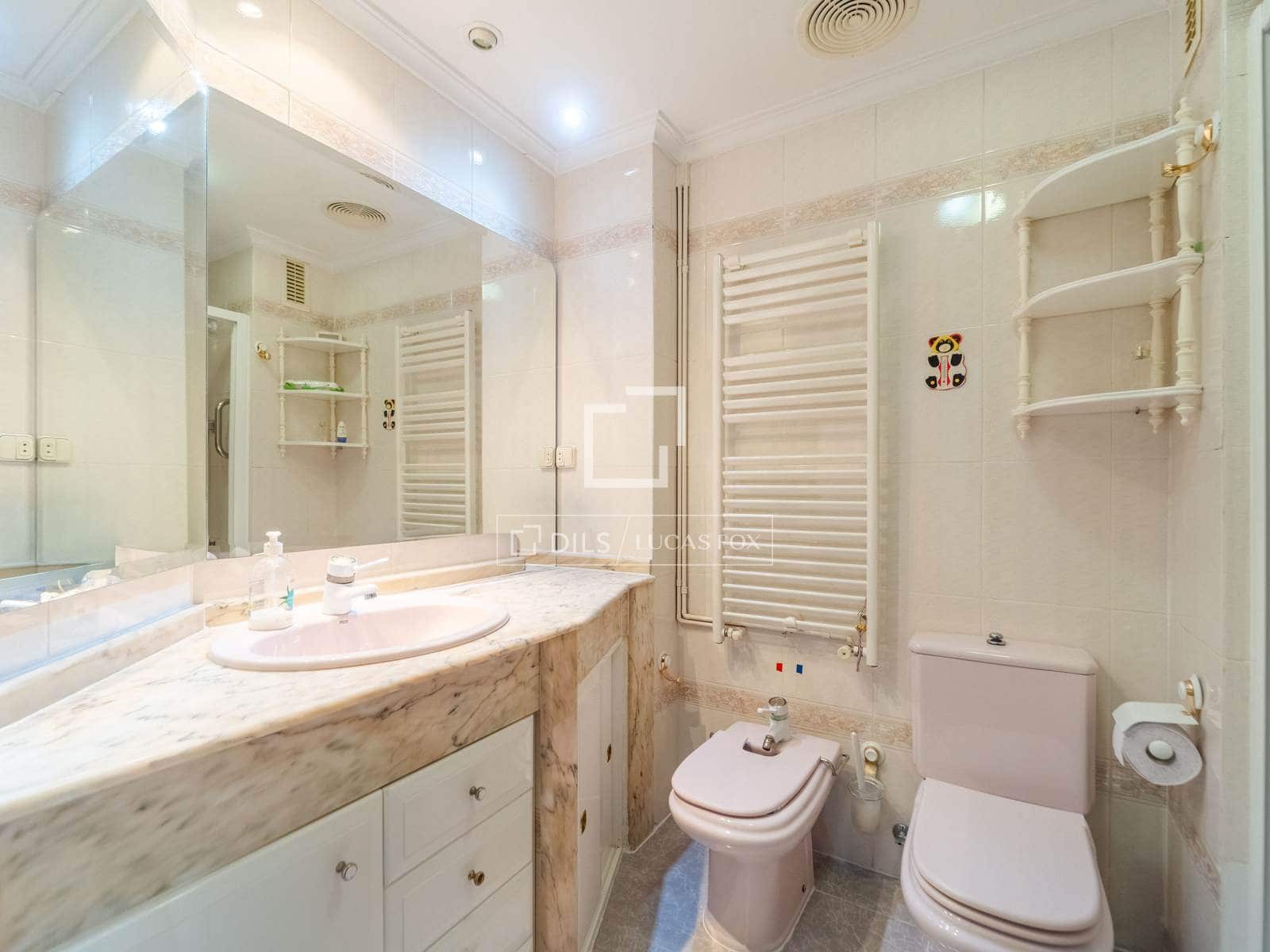 4 soveværelse Lejlighed til salg i Valencia by med garage - € 790.000 (Ref: 9798114)