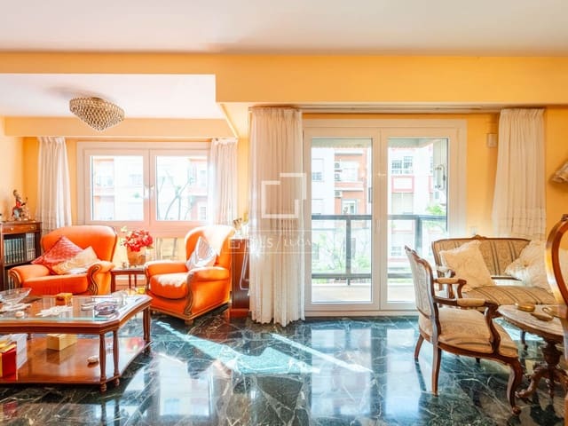 4 soveværelse Lejlighed til salg i Valencia by med garage - € 790.000 (Ref: 9798114)