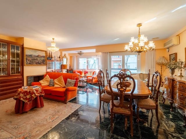 4 soveværelse Lejlighed til salg i Valencia by med garage - € 790.000 (Ref: 9798114)