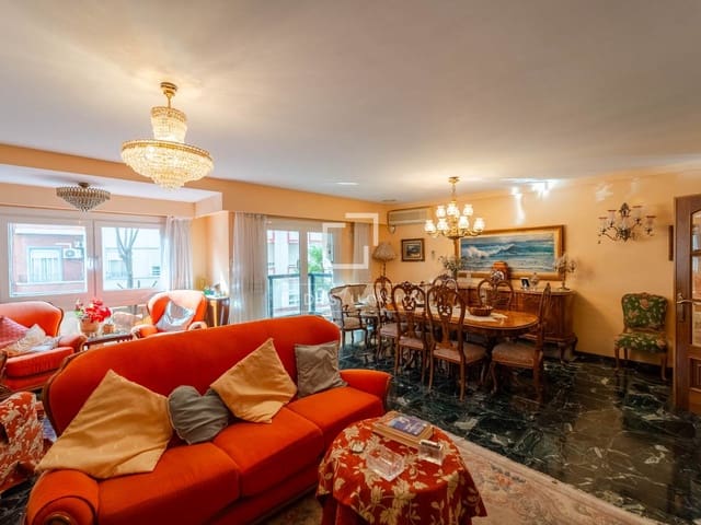 4 soveværelse Lejlighed til salg i Valencia by med garage - € 790.000 (Ref: 9798114)