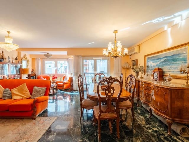 4 soveværelse Lejlighed til salg i Valencia by med garage - € 790.000 (Ref: 9798114)