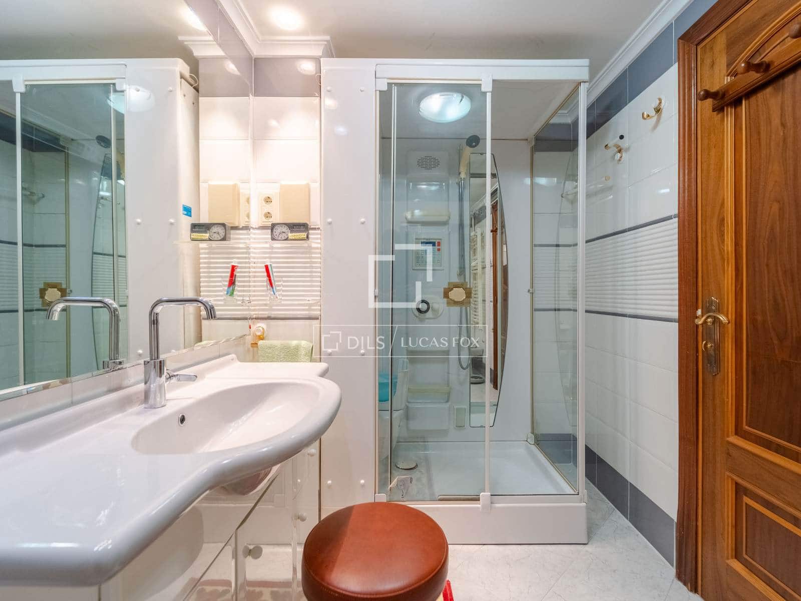 4 soveværelse Lejlighed til salg i Valencia by med garage - € 790.000 (Ref: 9798114)