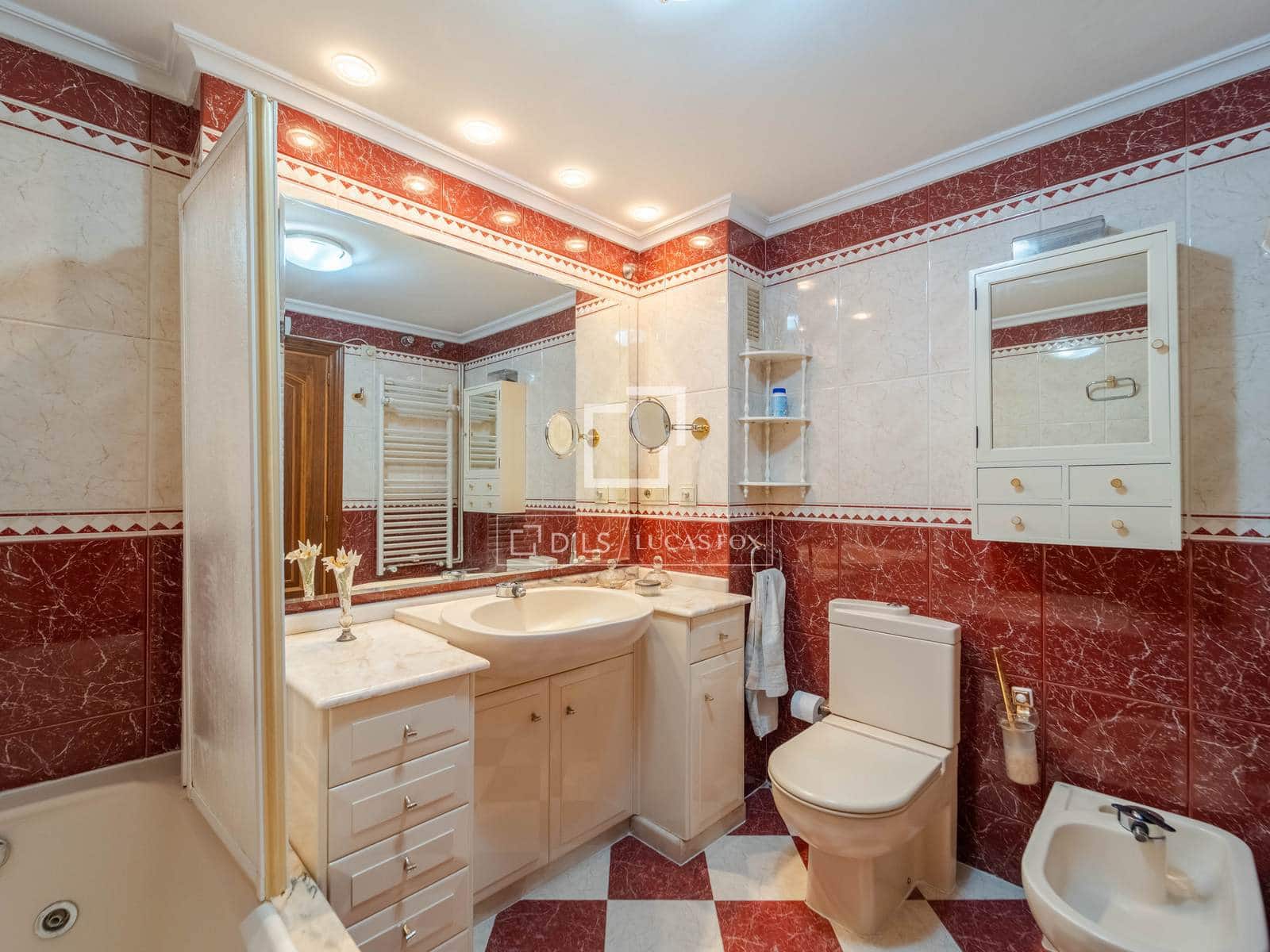 4 soveværelse Lejlighed til salg i Valencia by med garage - € 790.000 (Ref: 9798114)