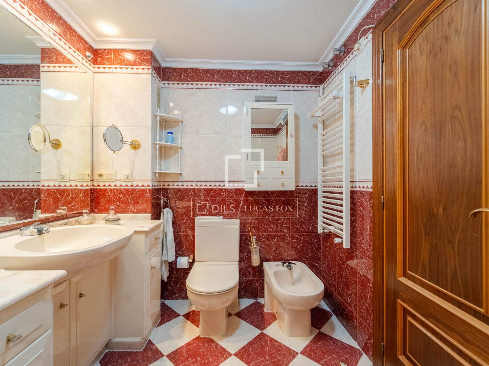 4 soveværelse Lejlighed til salg i Valencia by med garage - € 790.000 (Ref: 9798114)