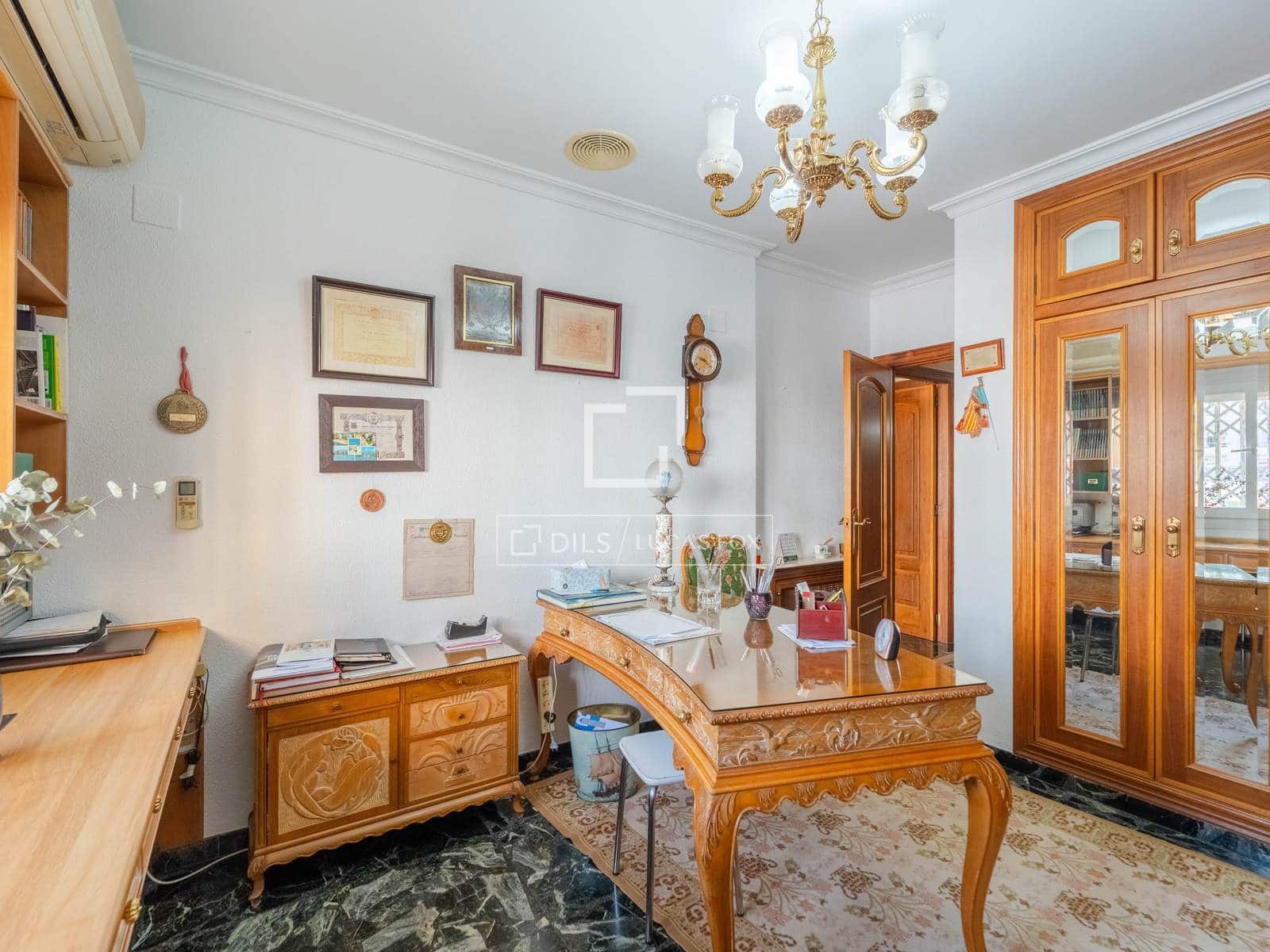 4 soveværelse Lejlighed til salg i Valencia by med garage - € 790.000 (Ref: 9798114)