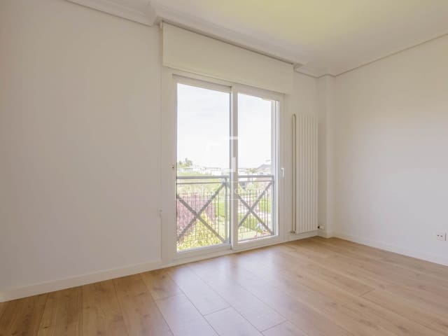 3 chambre Penthouse à vendre à Madrid ville avec piscine - 1 675 000 € (Ref: 9798255)