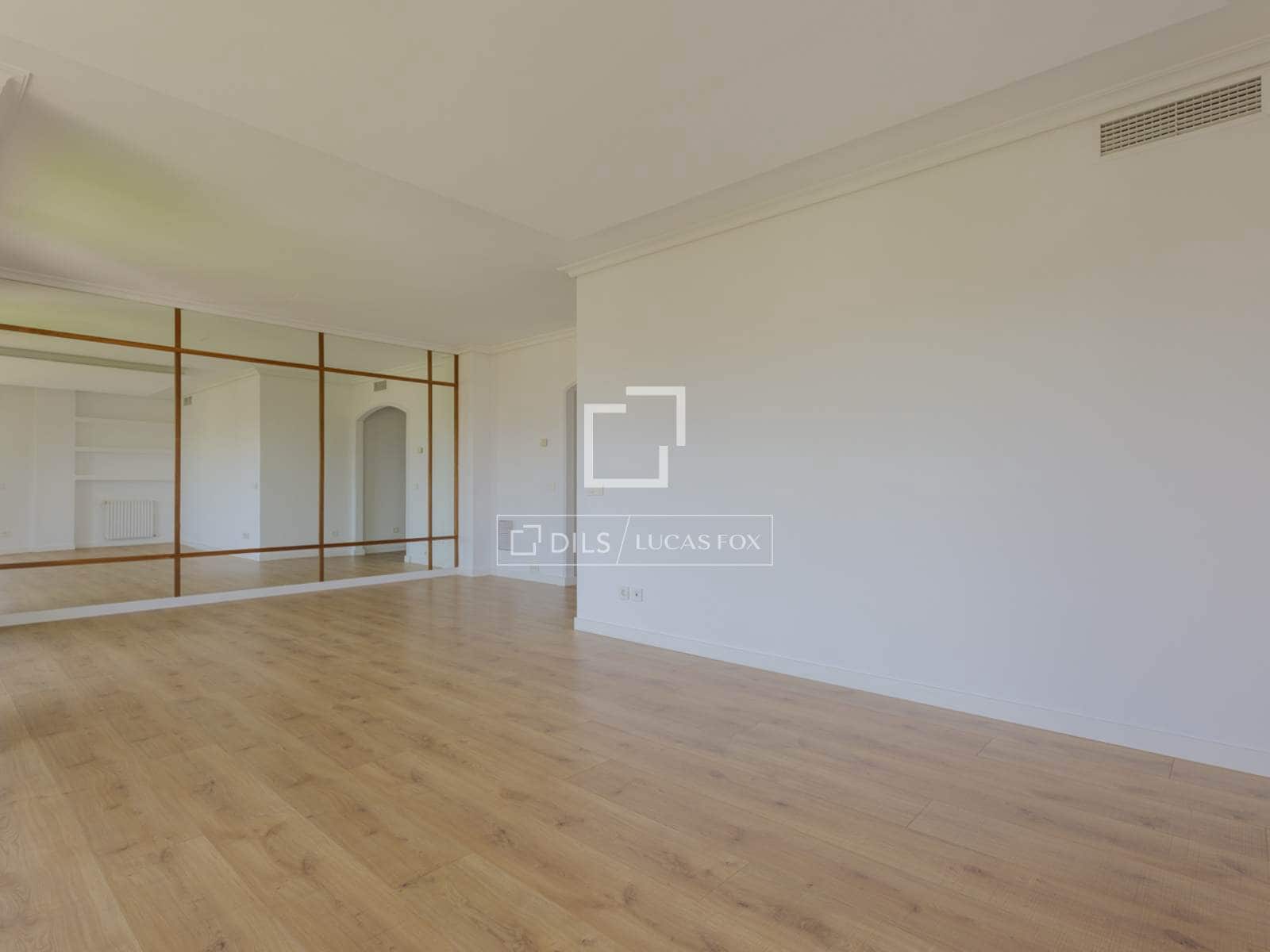 3 sypialnia Penthouse na sprzedaż w Miasto Madryt z basenem - 1 675 000 € (Ref: 9798255)