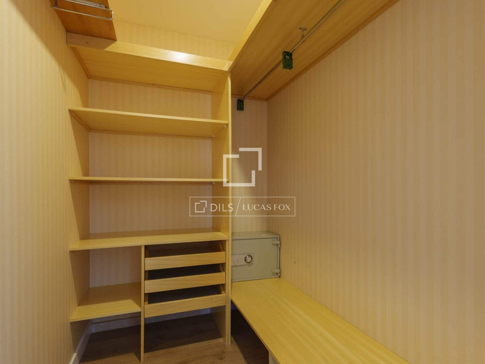 3 sypialnia Penthouse na sprzedaż w Miasto Madryt z basenem - 1 675 000 € (Ref: 9798255)