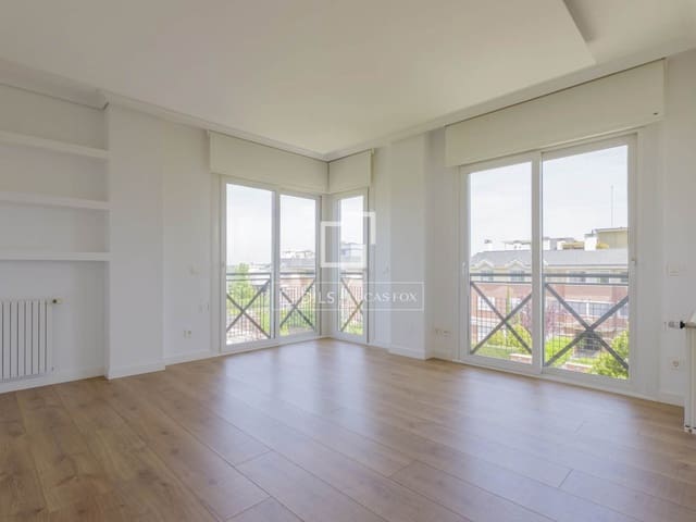 3 chambre Penthouse à vendre à Madrid ville avec piscine - 1 675 000 € (Ref: 9798255)
