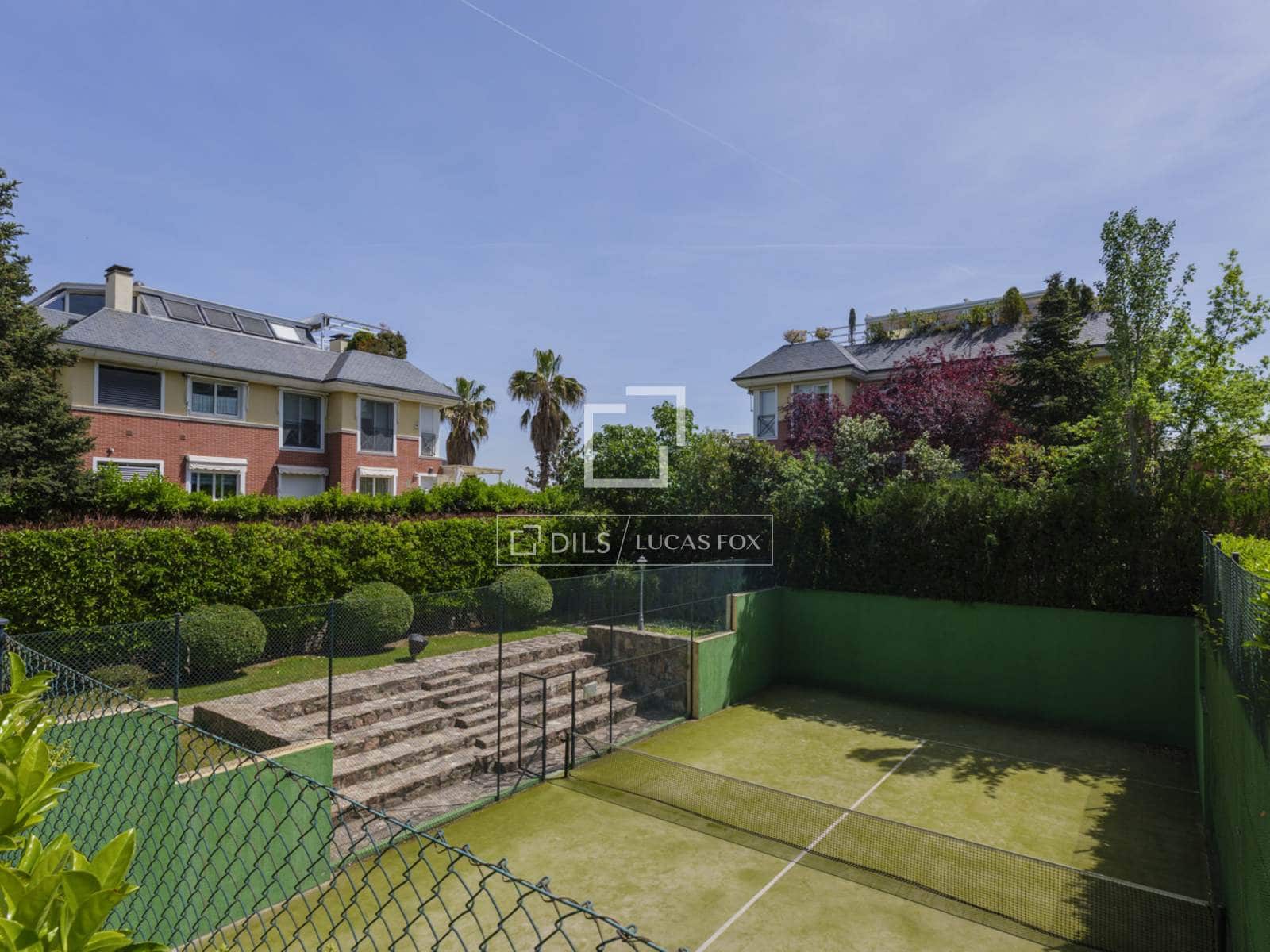 3 sypialnia Penthouse na sprzedaż w Miasto Madryt z basenem - 1 675 000 € (Ref: 9798255)