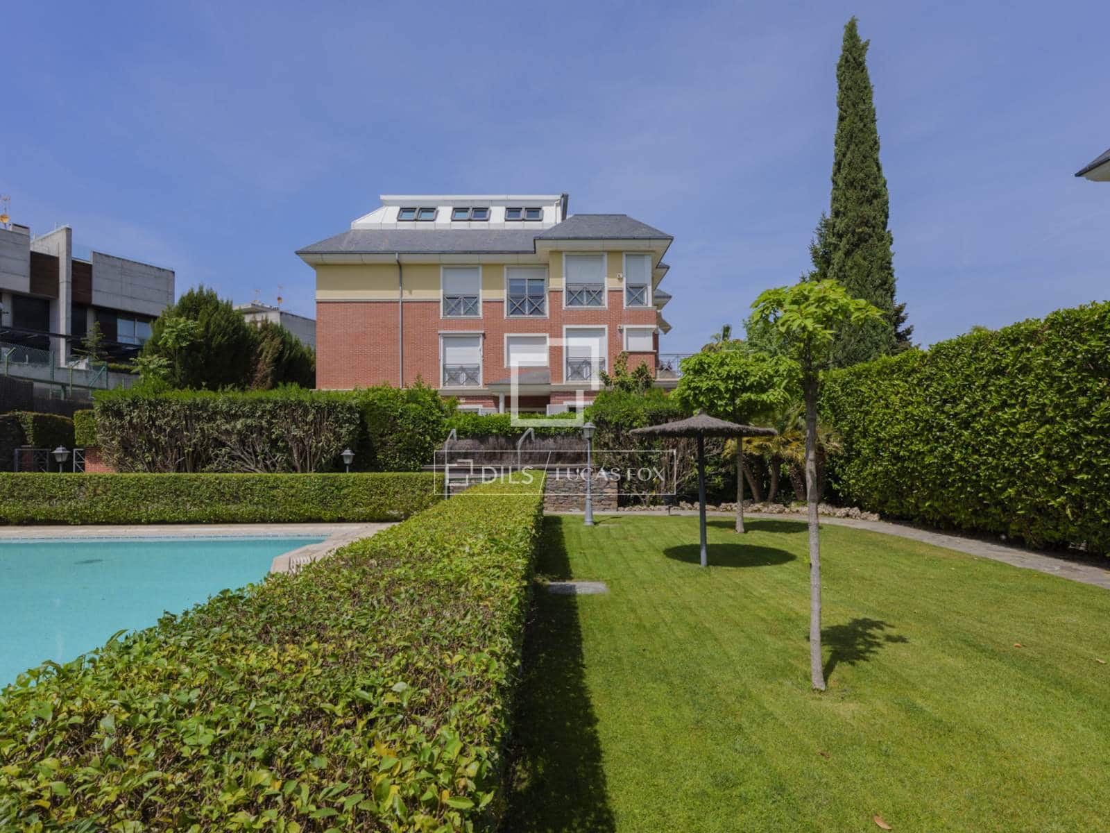 3 sypialnia Penthouse na sprzedaż w Miasto Madryt z basenem - 1 675 000 € (Ref: 9798255)