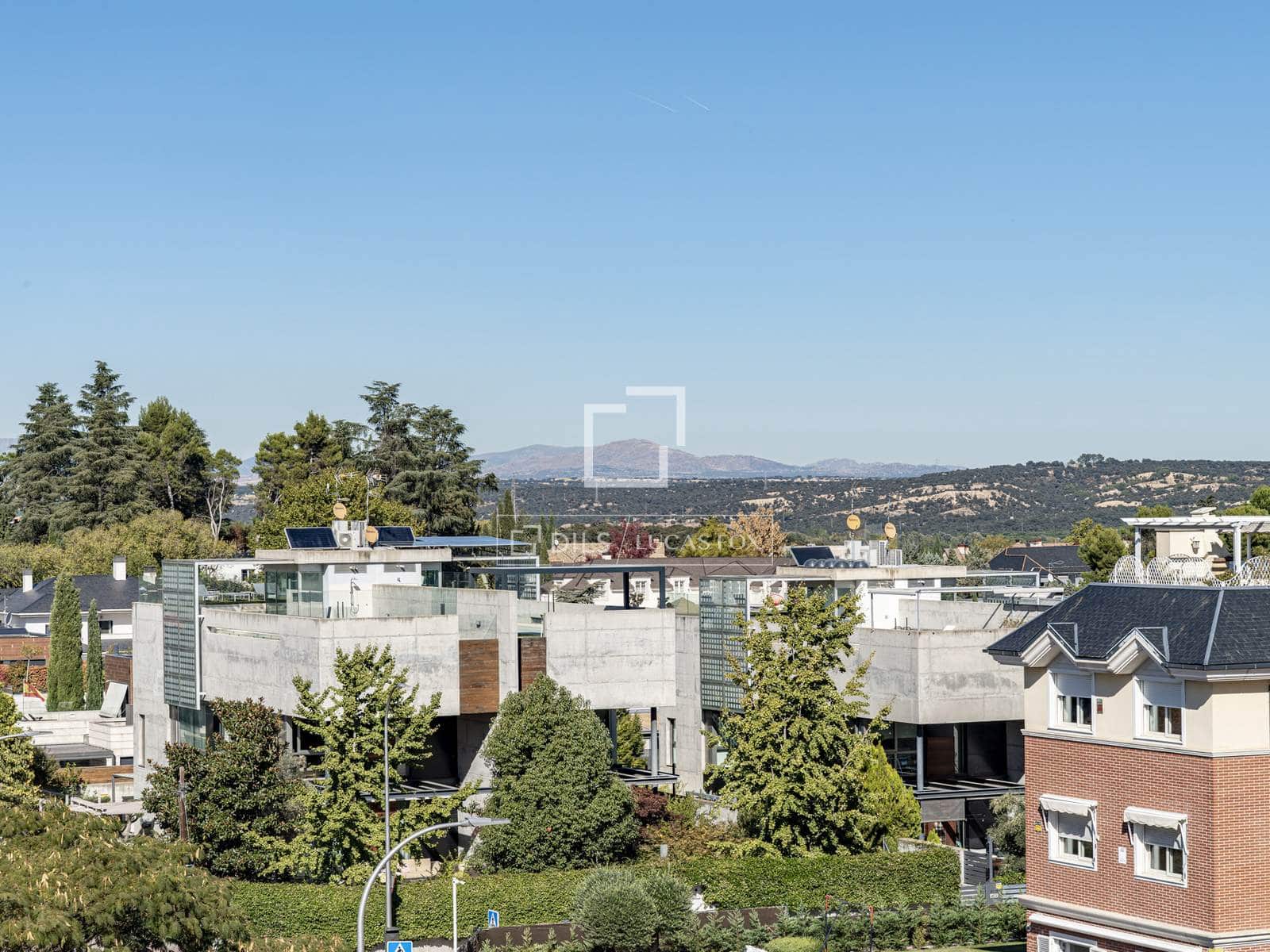 3 sypialnia Penthouse na sprzedaż w Miasto Madryt z basenem - 1 675 000 € (Ref: 9798255)