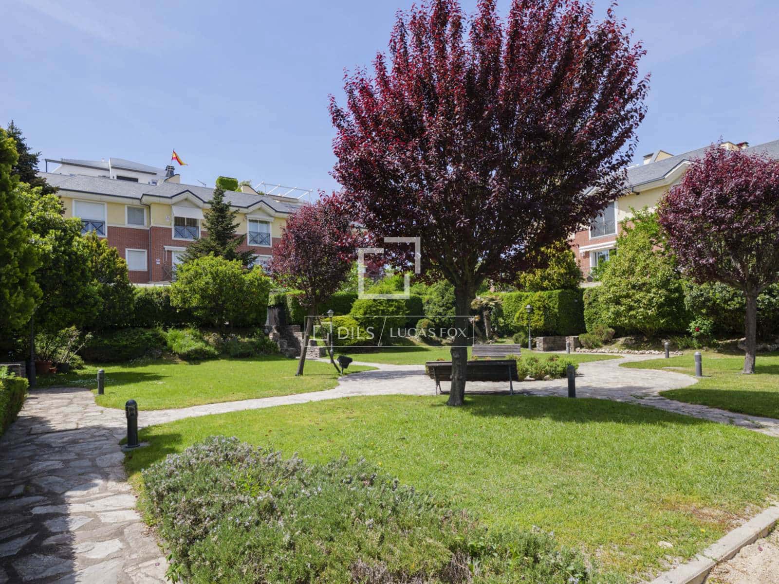 3 sypialnia Penthouse na sprzedaż w Miasto Madryt z basenem - 1 675 000 € (Ref: 9798255)