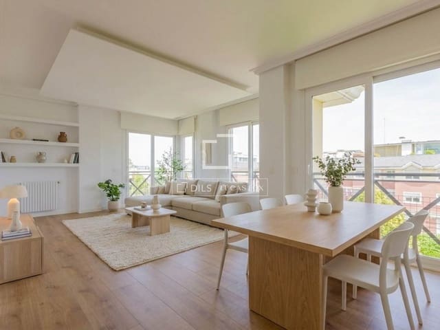 3 soverom Penthouse til salgs i Madrid by med svømmebasseng - € 1 595 000 (Ref: 9798255)
