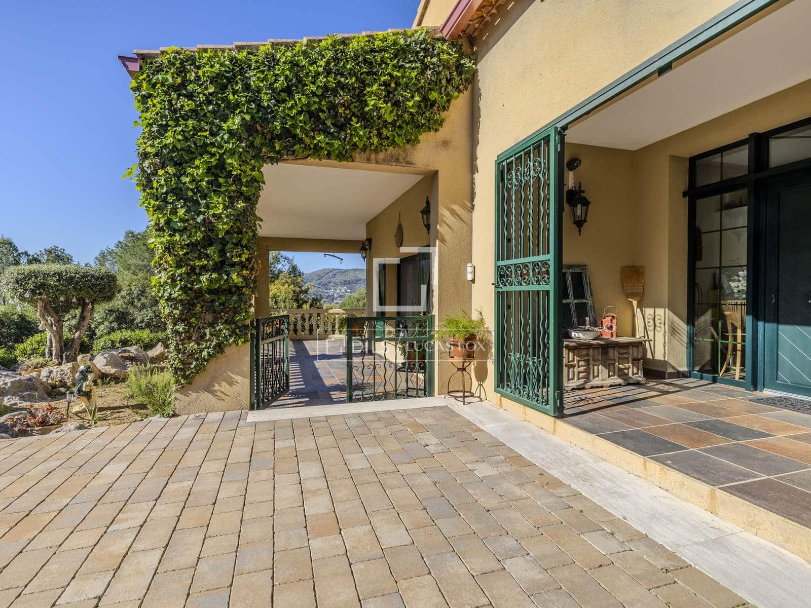 3 quarto Moradia para venda em Pedreguer com piscina garagem - 995 000 € (Ref: 9798354)