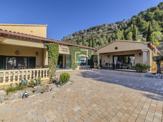 3 quarto Moradia para venda em Pedreguer com piscina garagem - 995 000 € (Ref: 9798354)