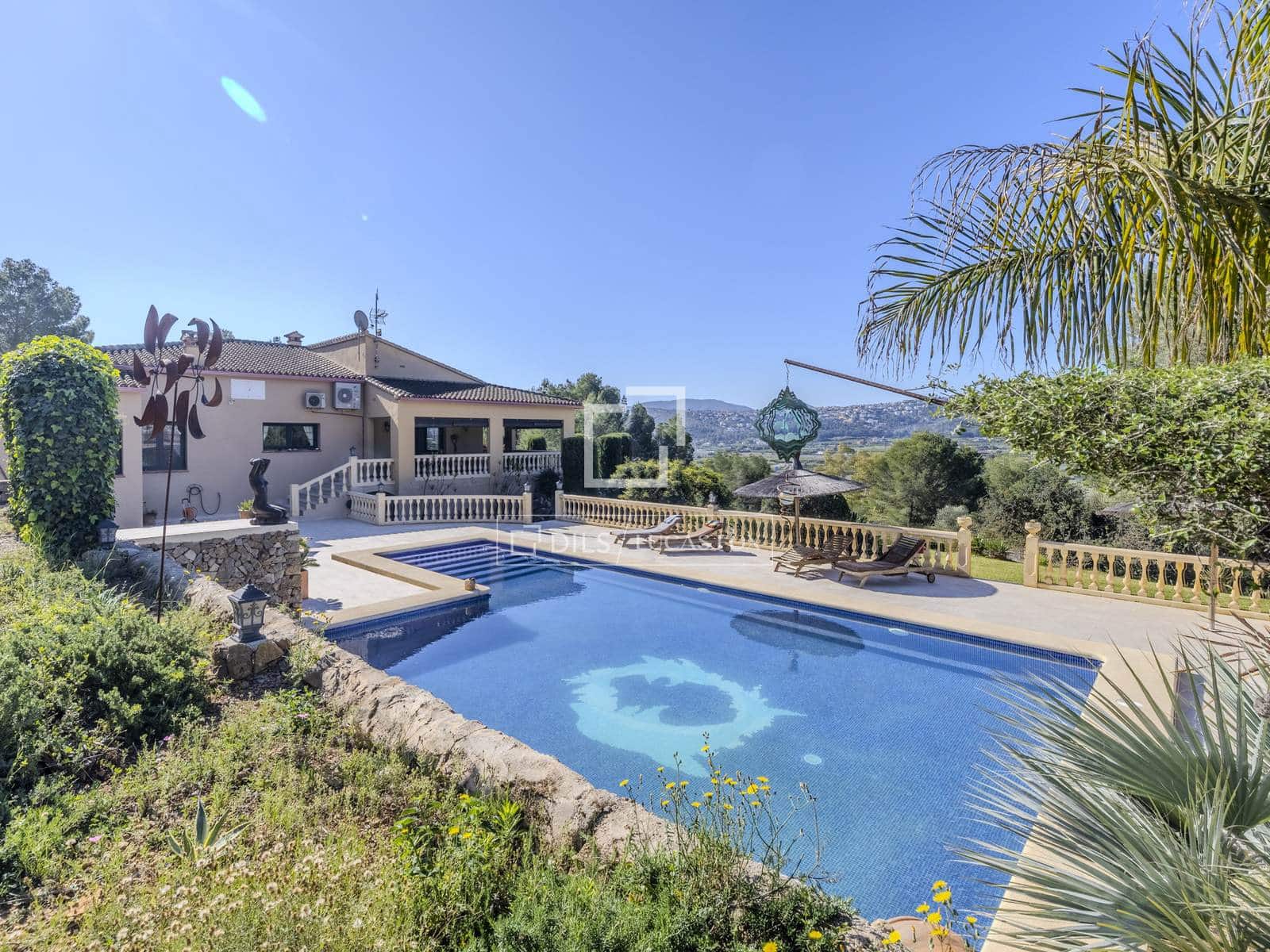 3 quarto Moradia para venda em Pedreguer com piscina garagem - 995 000 € (Ref: 9798354)