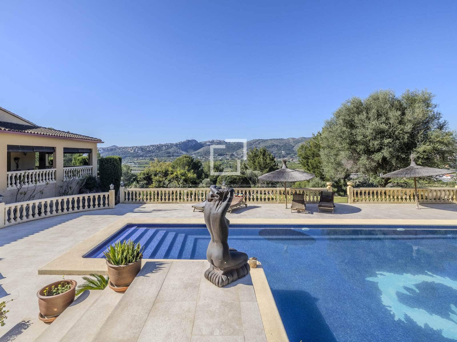 3 quarto Moradia para venda em Pedreguer com piscina garagem - 995 000 € (Ref: 9798354)