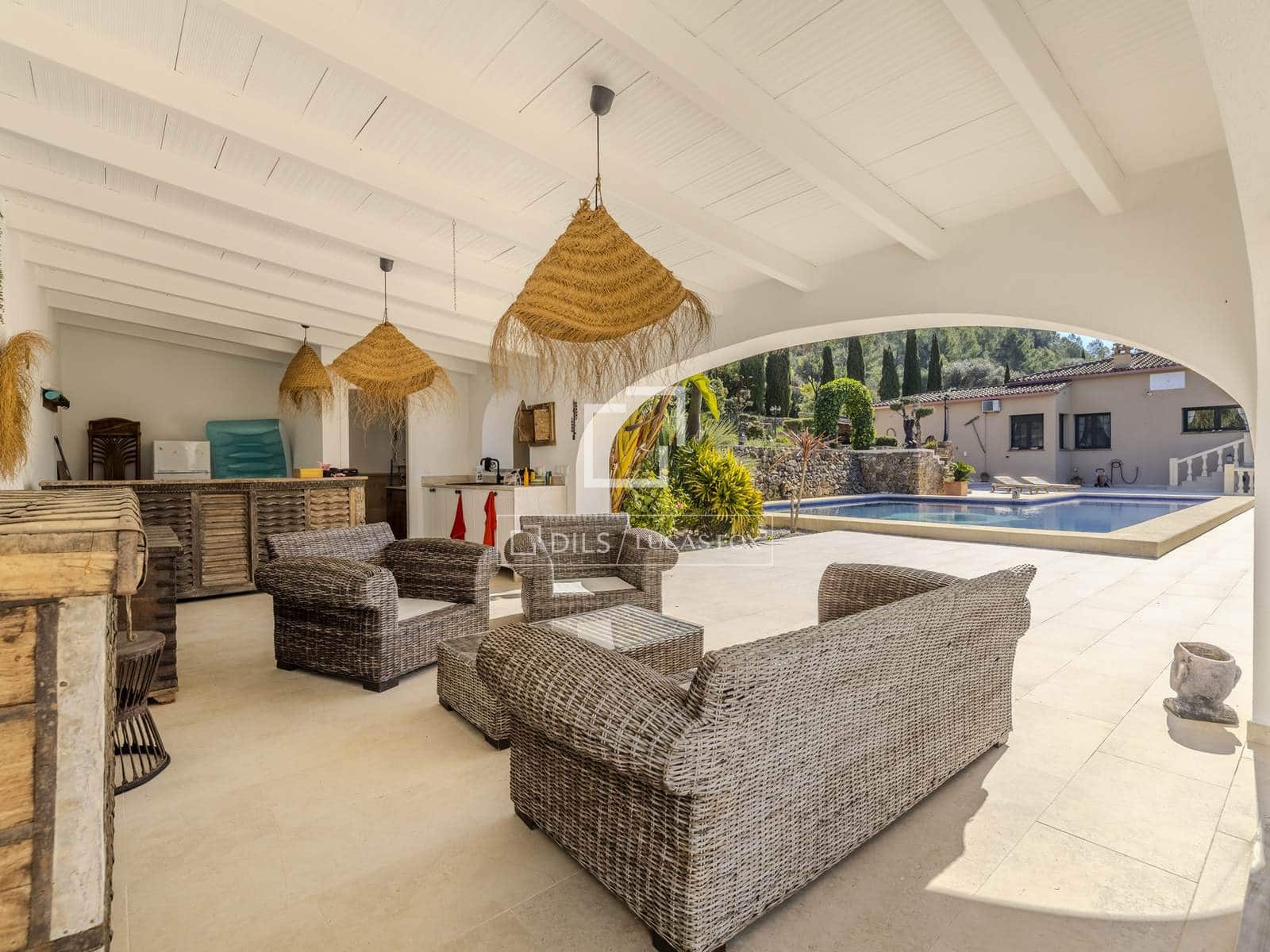 3 quarto Moradia para venda em Pedreguer com piscina garagem - 995 000 € (Ref: 9798354)