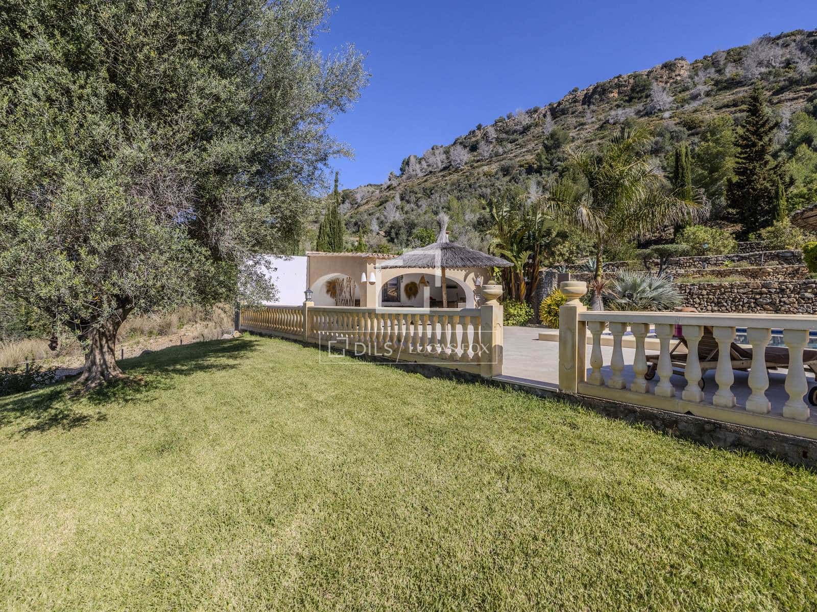 3 quarto Moradia para venda em Pedreguer com piscina garagem - 995 000 € (Ref: 9798354)