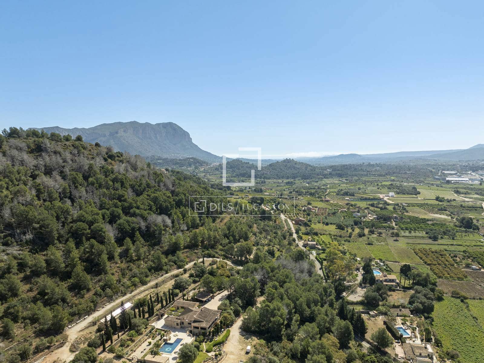 3 bedroom Villa for sale in Pedreguer with pool garage - € 995,000 (Ref: 9798354)