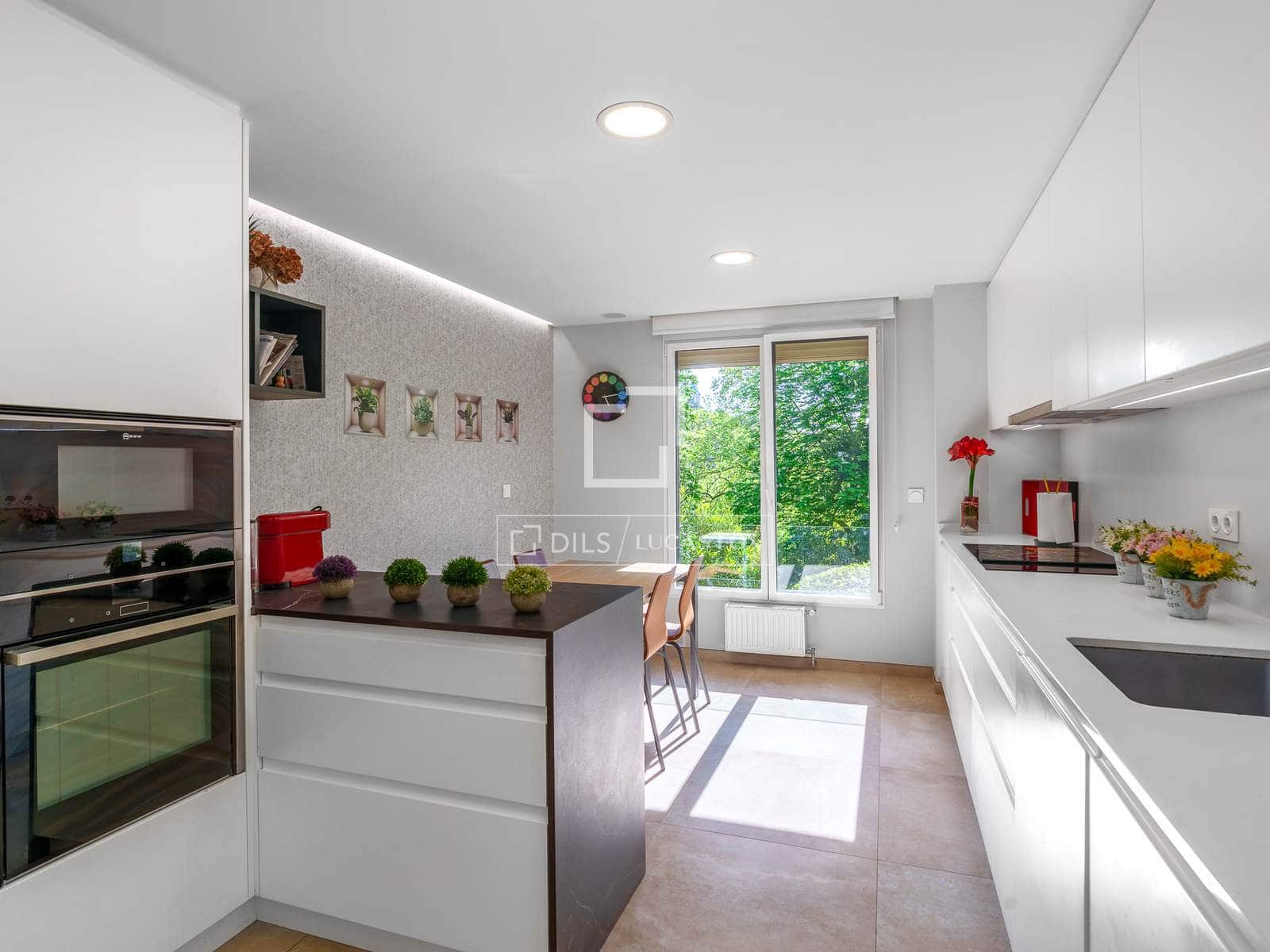 4 sypialnia Apartament na sprzedaż w Donostia-San Sebastian z basenem garażem - 2 650 000 € (Ref: 9798446)