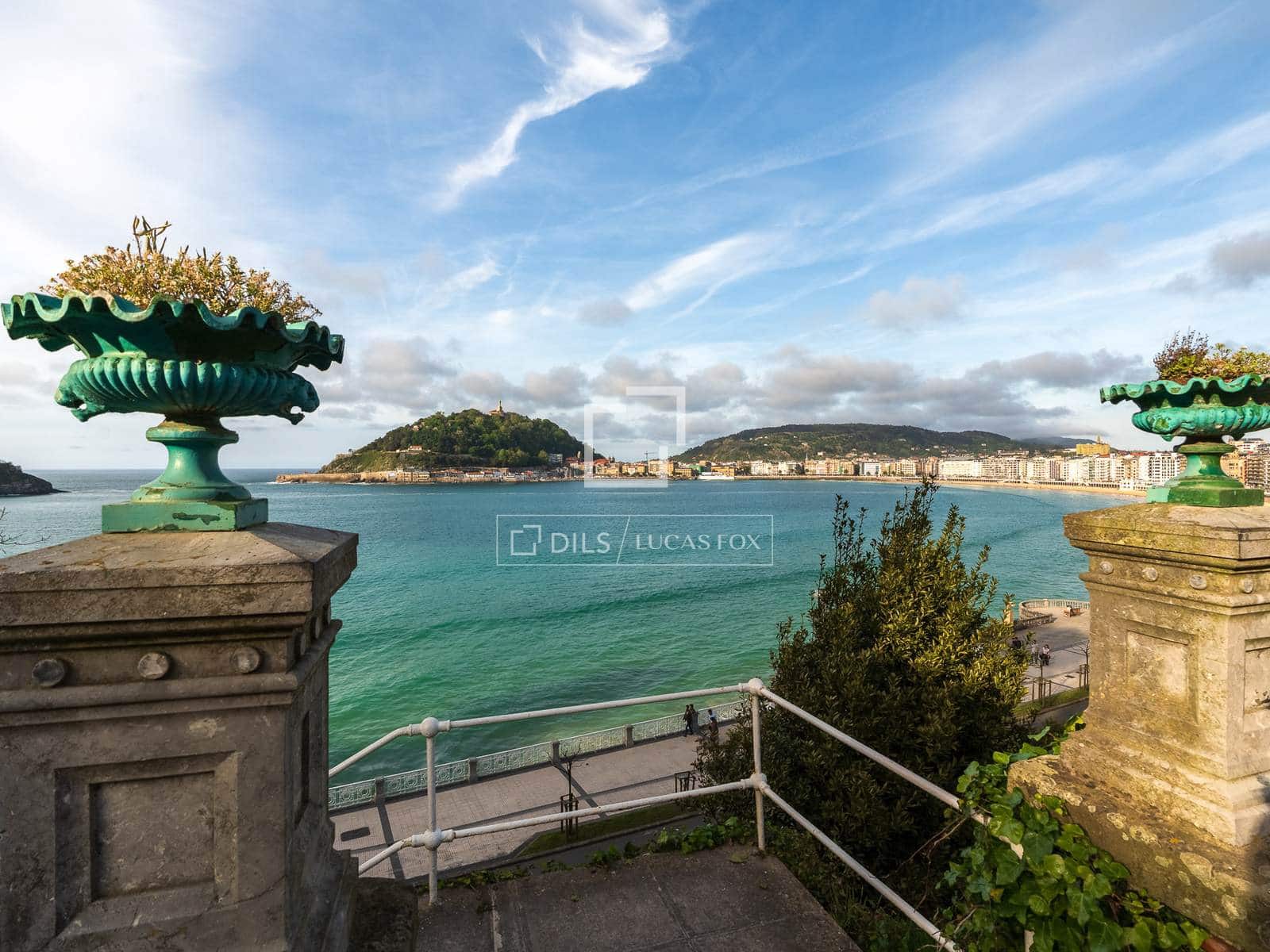 4 sypialnia Apartament na sprzedaż w Donostia-San Sebastian z basenem garażem - 2 650 000 € (Ref: 9798446)