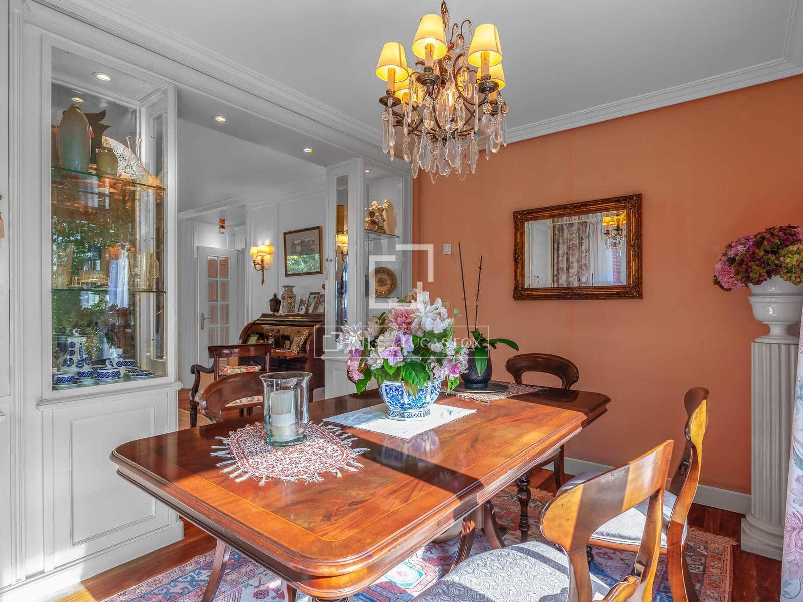 4 sypialnia Apartament na sprzedaż w Donostia-San Sebastian z basenem garażem - 2 650 000 € (Ref: 9798446)