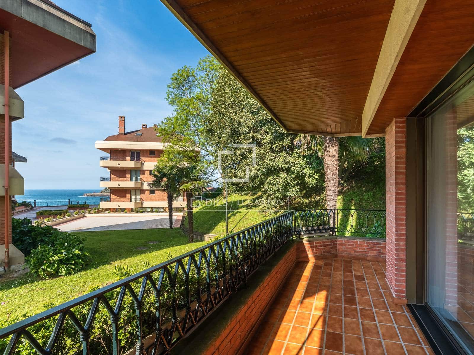 4 sypialnia Apartament na sprzedaż w Donostia-San Sebastian z basenem garażem - 2 650 000 € (Ref: 9798446)