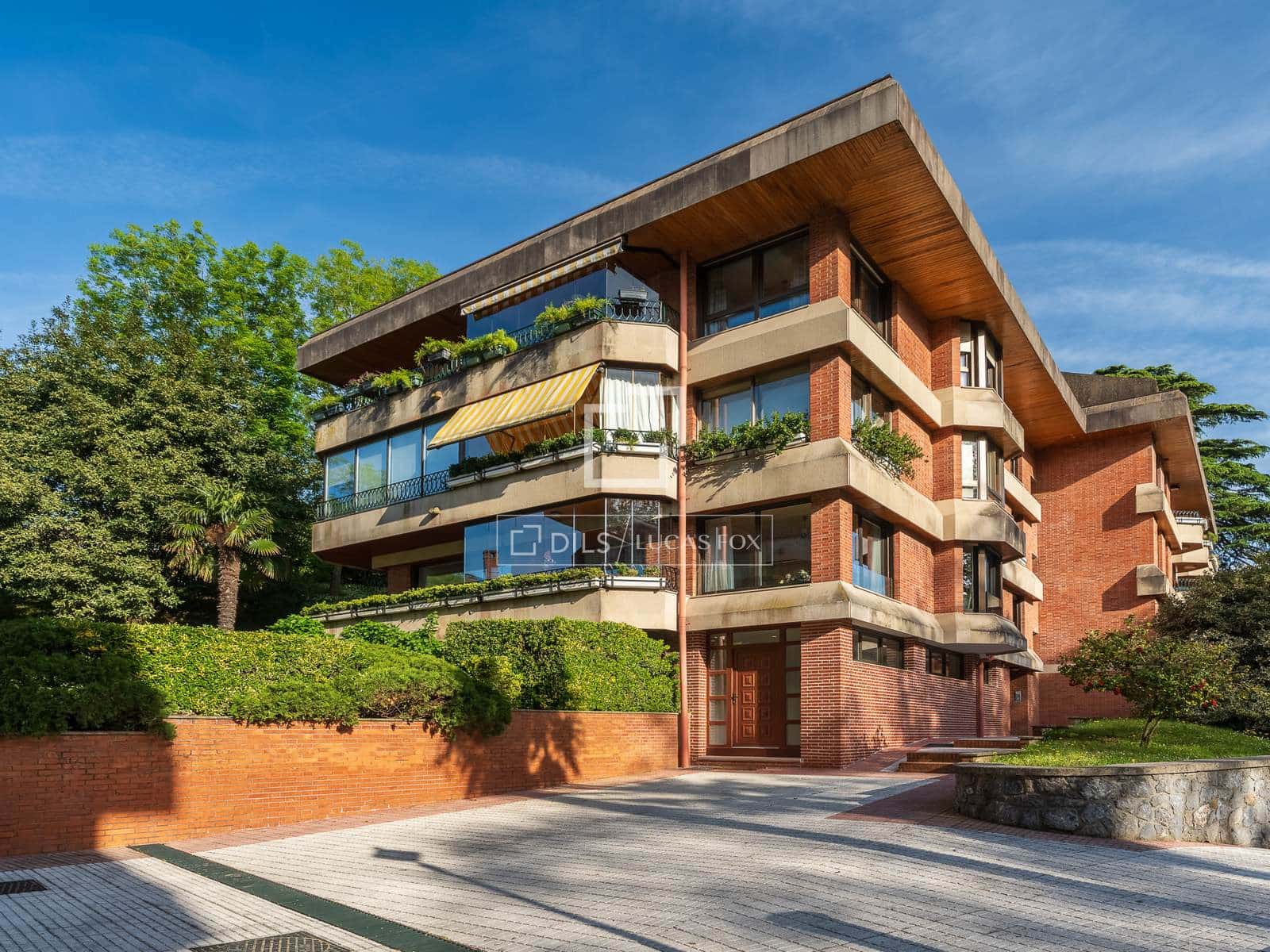 4 sypialnia Apartament na sprzedaż w Donostia-San Sebastian z basenem garażem - 2 650 000 € (Ref: 9798446)