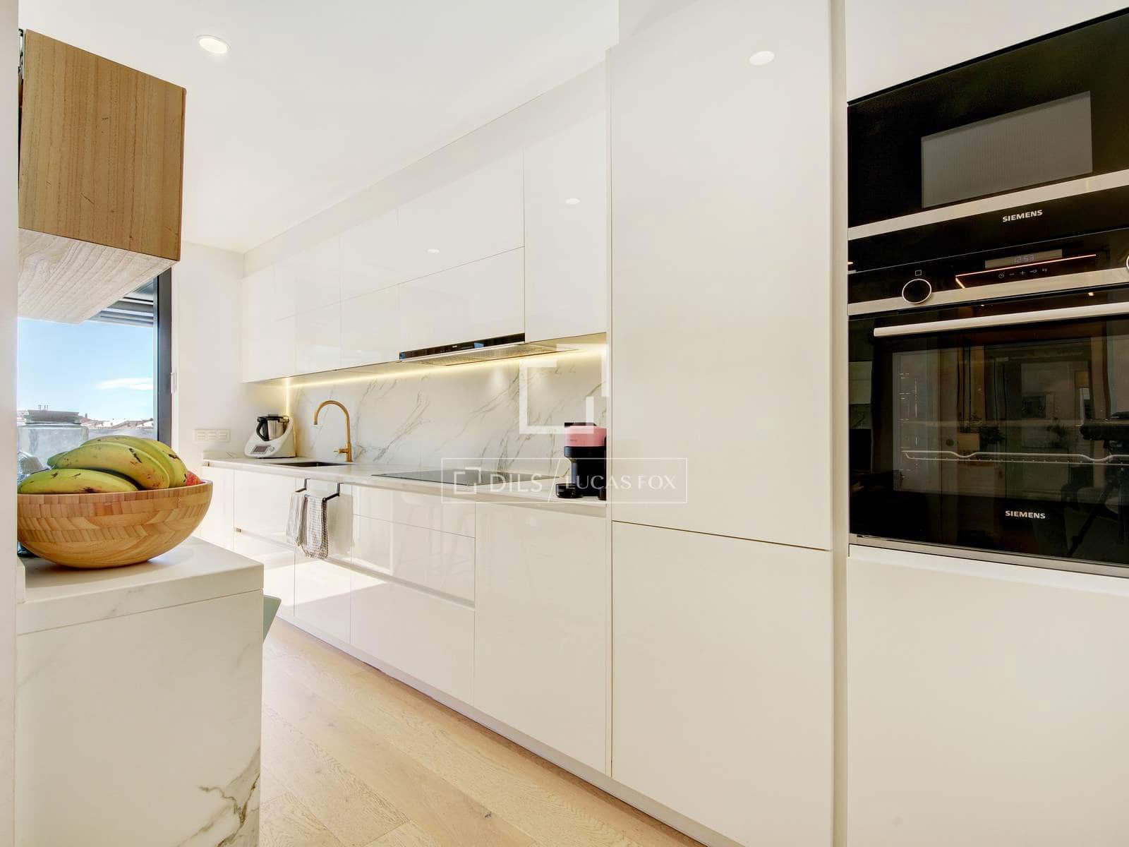 4 bedroom Apartment for sale in Sant Just Desvern with pool garage - € 770,000 (Ref: 9801438)