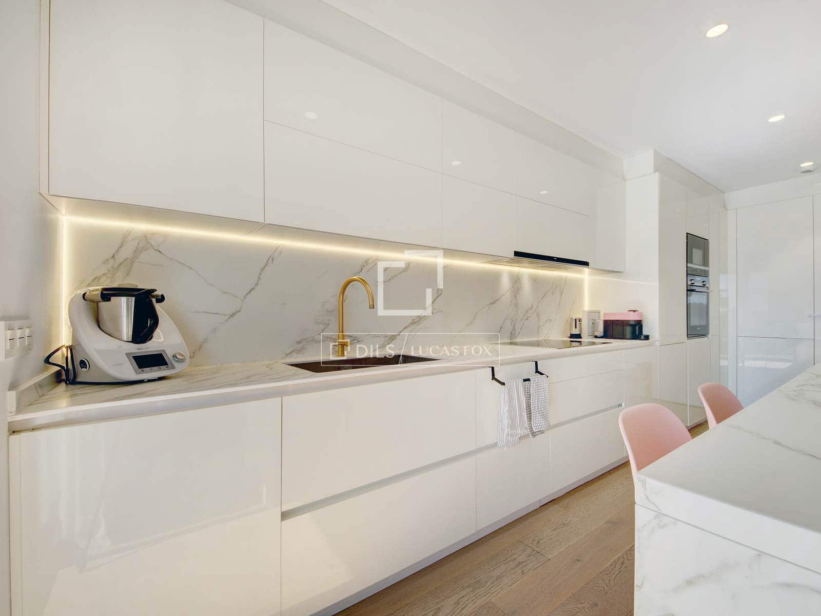 4 bedroom Apartment for sale in Sant Just Desvern with pool garage - € 770,000 (Ref: 9801438)