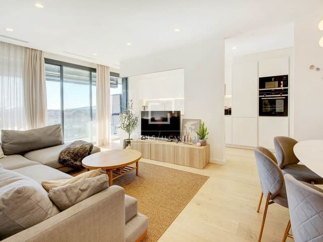 4 chambre Appartement à vendre à Sant Just Desvern avec piscine garage - 770 000 € (Ref: 9801438)