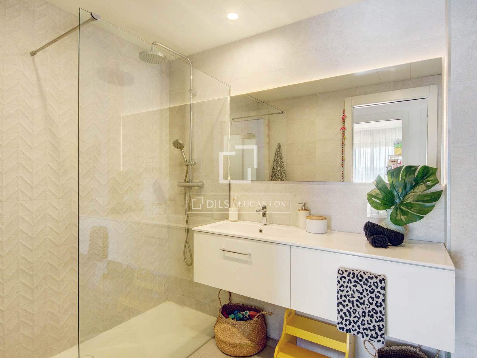 4 bedroom Apartment for sale in Sant Just Desvern with pool garage - € 770,000 (Ref: 9801438)