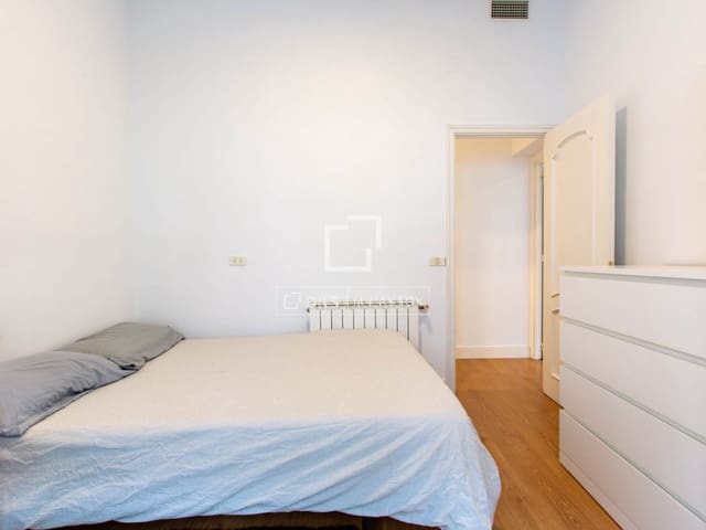 4 soverom Leilighet til leie i Madrid by - € 4 900 (Ref: 9801440)