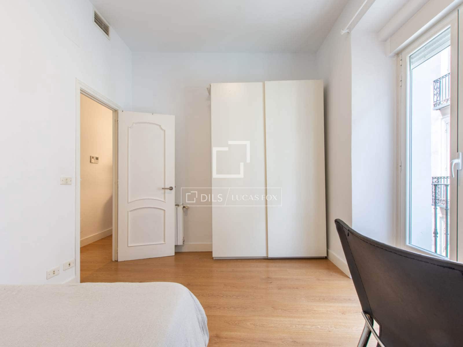 4 soverom Leilighet til leie i Madrid by - € 4 900 (Ref: 9801440)