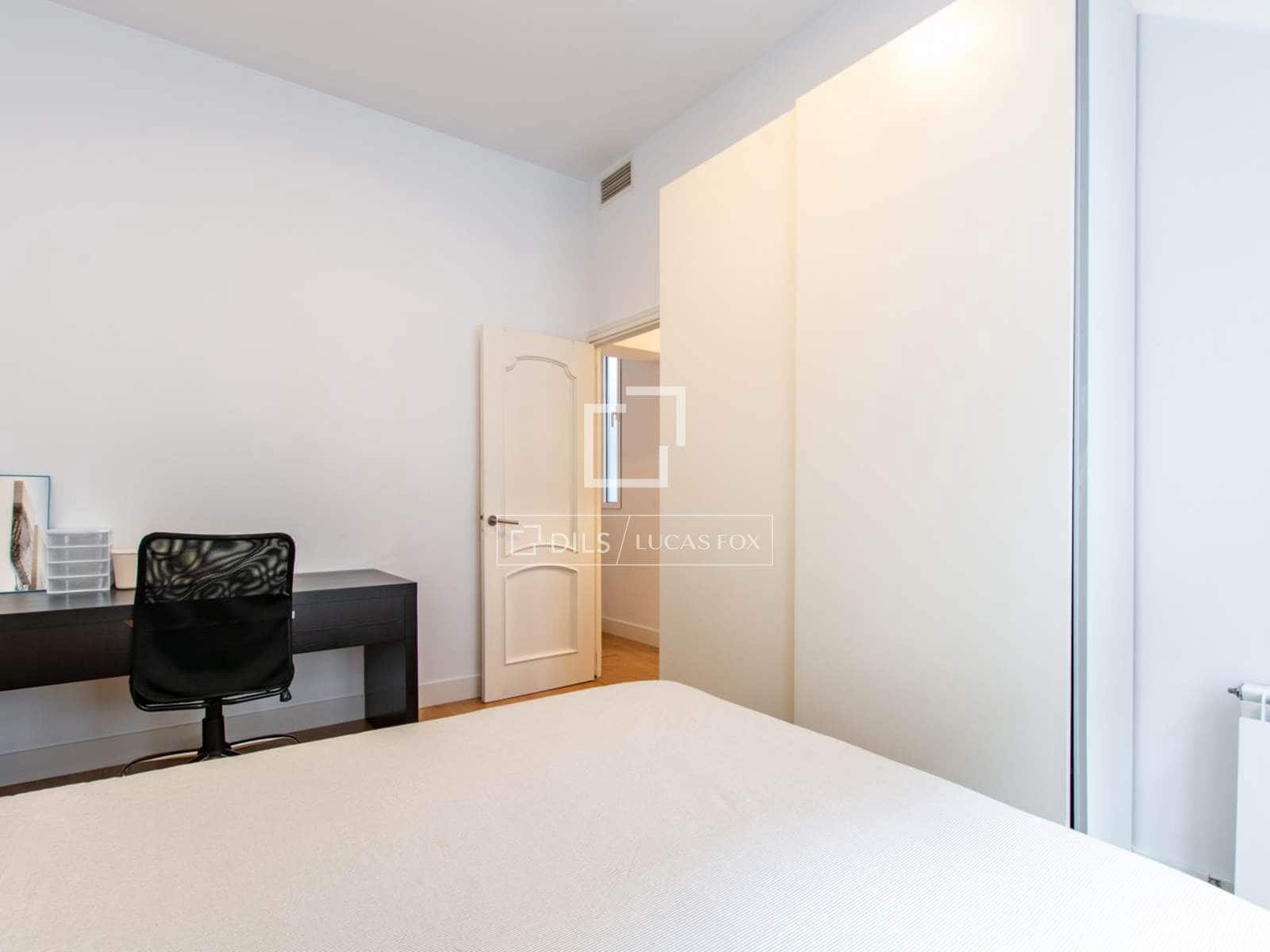 4 soverom Leilighet til leie i Madrid by - € 4 900 (Ref: 9801440)